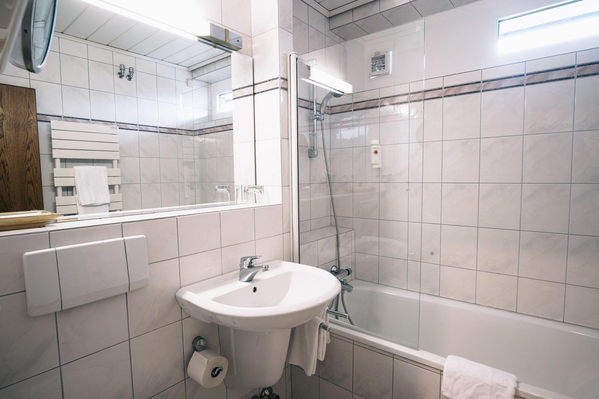 Akzent Hotel Koerner Hof ดอร์ทมุนด์ ภายนอก รูปภาพ