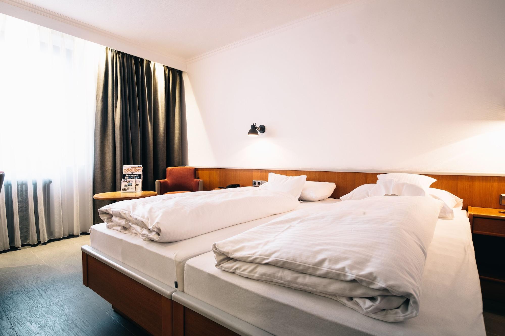 Akzent Hotel Koerner Hof ดอร์ทมุนด์ ภายนอก รูปภาพ