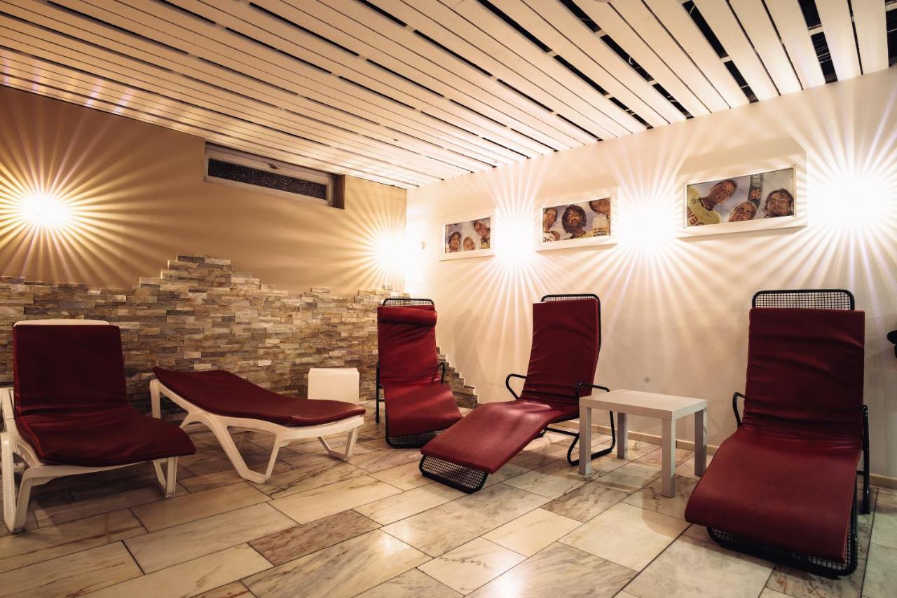 Akzent Hotel Koerner Hof ดอร์ทมุนด์ ภายนอก รูปภาพ